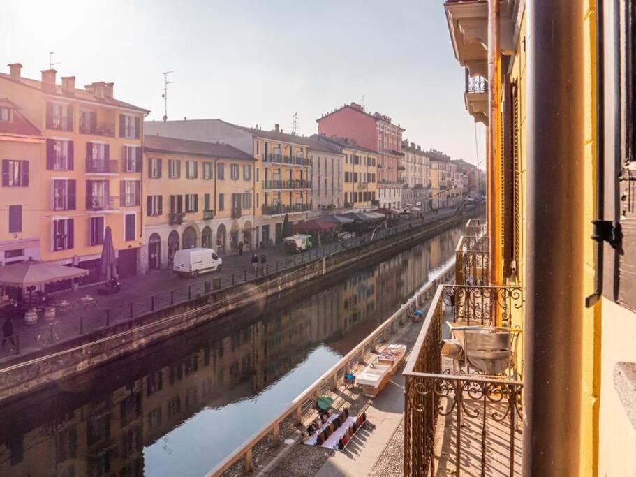 Romantic Flat On Navigli River By Easylife Милан Экстерьер фото